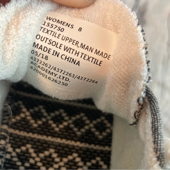 Austin Trading Co. Grey Women’s Slip On Sneakers - Picture 8 of 10